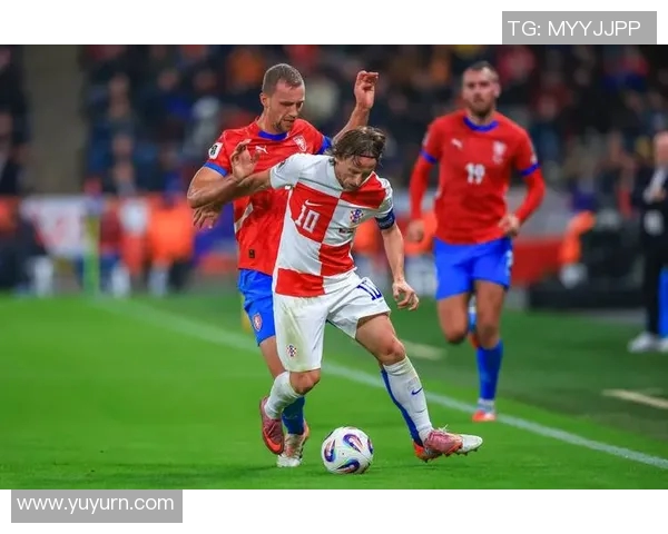 克罗利亚足球明星的辉煌历程与未来展望探讨 克罗利亚足球明星的辉煌历程与未来展望探讨